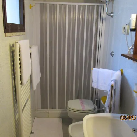 Otel Tropical 3*