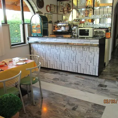 Отель Tropical 3*